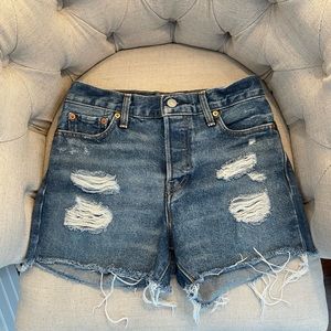 Levi 501 wedgie shorts